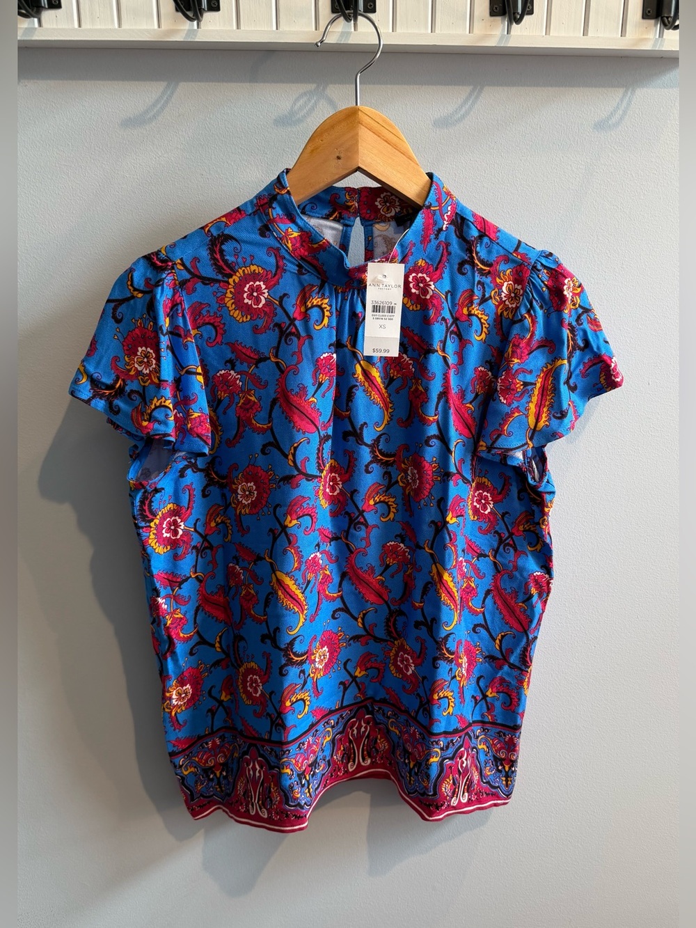 Ann Taylor Blue Floral Paisley Flutter Sleeve Blouse